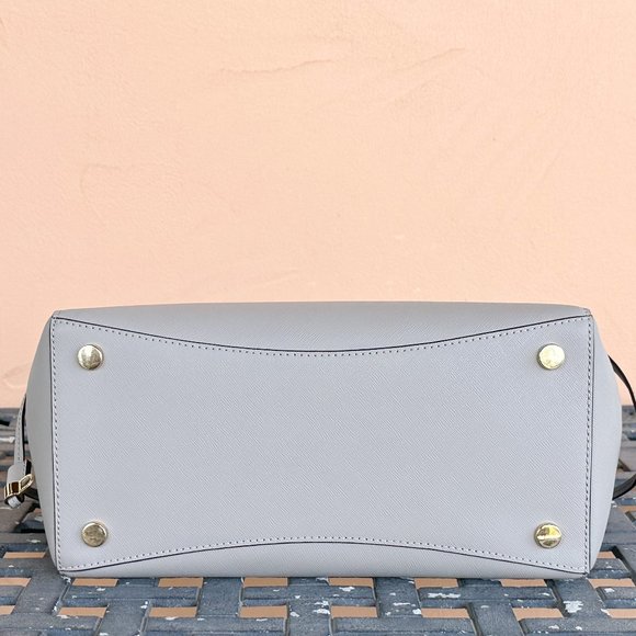 Michael Kors Voyager Drawstring Tote Bag Pearl Grey + Double Zip Wallet MK Gold - Picture 8 of 16